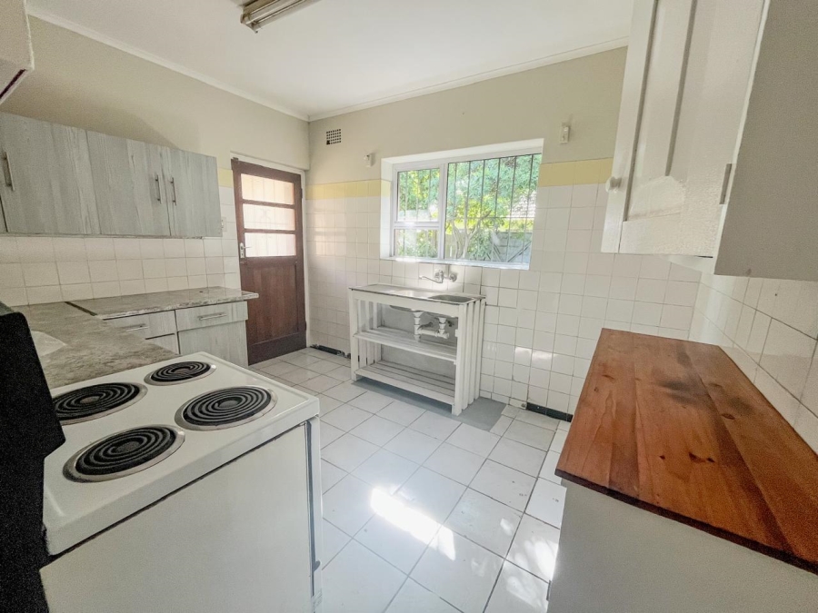 To Let 3 Bedroom Property for Rent in Pinelands Western Cape